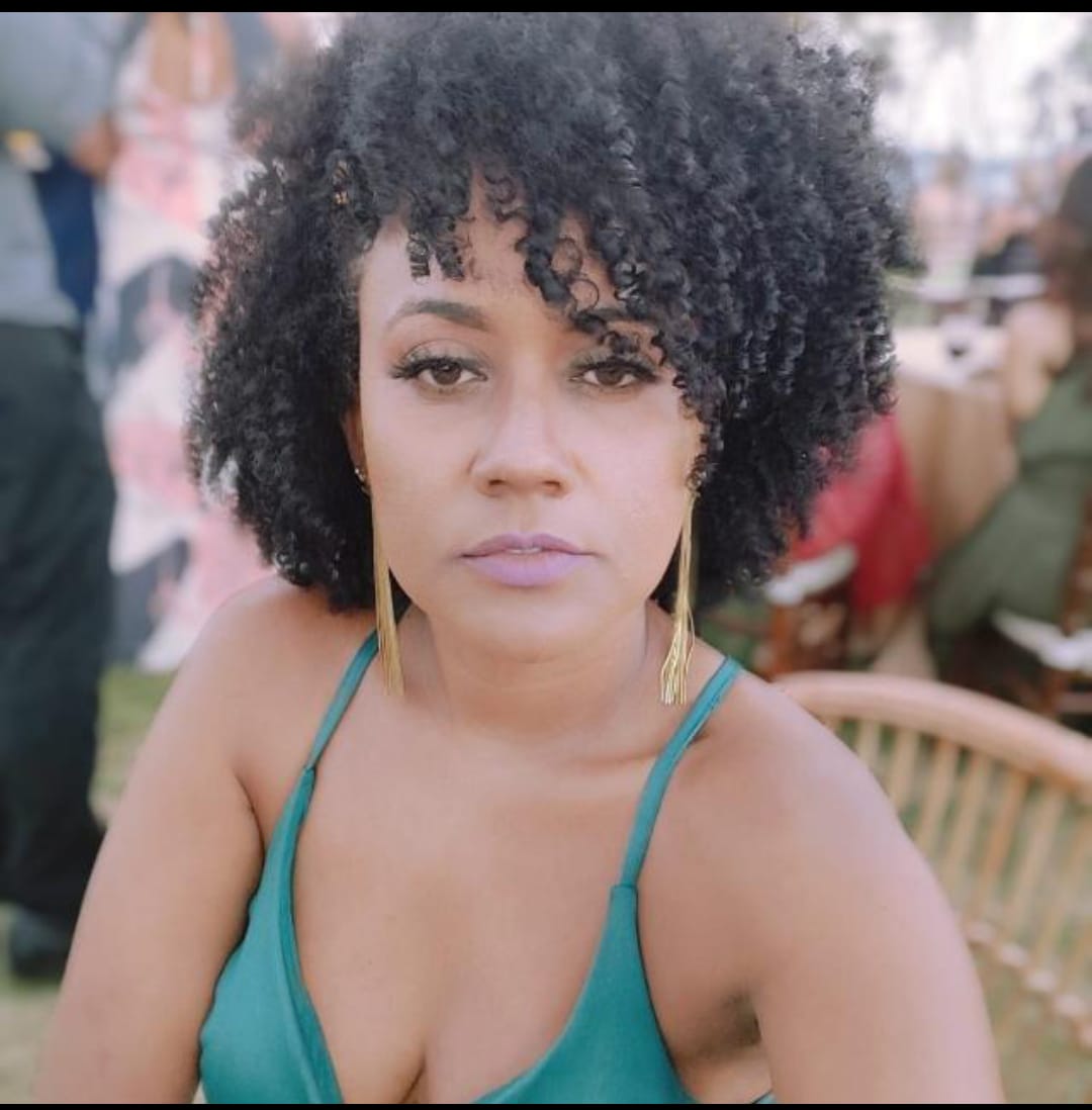 Foto de N&uacute;bia de Souza Almeida